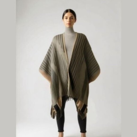 MOLLY Bracken Creme Black Knit One Size Boho Tassel Duster - Picture 1 of 8